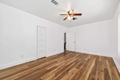 1805 Avenue N 1/2, Galveston, TX 77550 - Photo 25