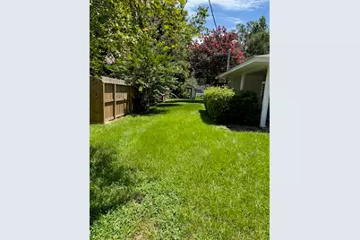 2002 Maple Street, Liberty, TX 77575 - Photo 5
