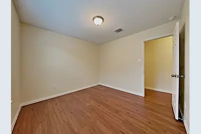 4026 Hawthorne Glen Court, Fresno, TX 77545 - Photo 9