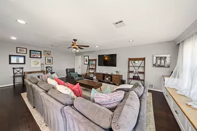 5818 Verdome Lane, Houston, TX 77092 - Photo 11