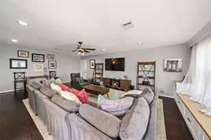 5818 Verdome Ln, Houston, TX 77092 - Photo 11