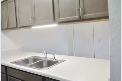 839 S Clinton St, Stockbridge, MI 49285 - Photo 23