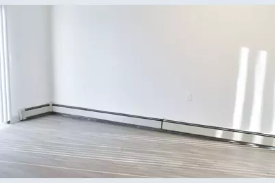 839 S Clinton St, Other, MI 49285 - Photo 11