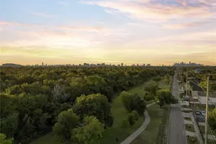 9003 Comal St, Houston, TX 77051 - Photo 35