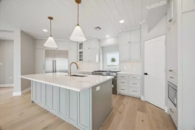 143 Bora Bora Drive, Tiki Island, TX 77554 - Photo 11