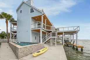 143 Bora Bora Dr, Tiki Island, TX 77554 - Photo 35
