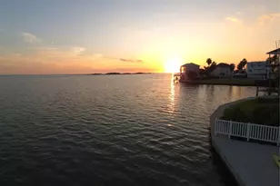 143 Bora Bora Dr, Tiki Island, TX 77554 - Photo 39