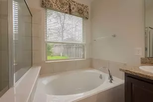 3 Tidwillow Pl, The Woodlands, TX 77375 - Photo 43