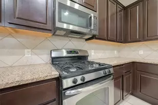 3 Tidwillow Pl, The Woodlands, TX 77375 - Photo 17