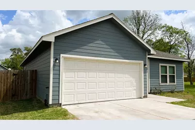 8017 Charlesmont Street, Houston, TX 77078 - Photo 29