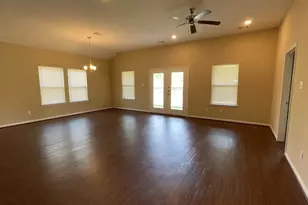 8017 Charlesmont St, Houston, TX 77078 - Photo 3