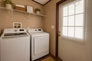 13013 Gladden Dr, Houston, TX 77049 - Photo 9