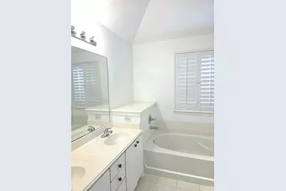 315 Plaza Del Sol Park, Houston, TX 77020 - Photo 19