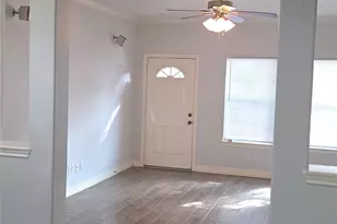 315 Plaza Del Sol Park, Houston, TX 77020 - Photo 3