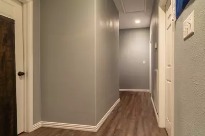 1421 20 1/2 Street, Huntsville, TX 77340 - Photo 15