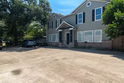 1421 20 1/2 Street, Huntsville, TX 77340 - Photo 1
