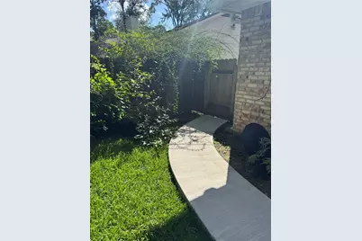 120 Hiwon Drive, Conroe, TX 77304 - Photo 5