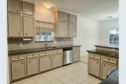 120 Hiwon Drive, Conroe, TX 77304 - Photo 15