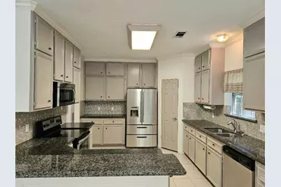 120 Hiwon Drive, Conroe, TX 77304 - Photo 13
