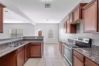 9715 Blue Sapphire Drive, Rosharon, TX 77583 - Photo 9