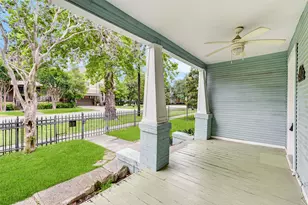 1005 Waverly St, Houston, TX 77008 - Photo 3