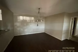 10803 Sandpiper Dr, Houston, TX 77096 - Photo 7