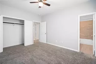 5105 Southwind St, Houston, TX 77033 - Photo 17