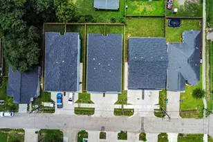 8312 Comal St, Houston, TX 77051 - Photo 19