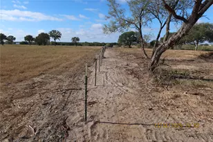 566 Co Rd 430, Hallettsville, TX 77964 - Photo 17