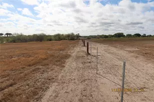 566 Co Rd 430, Hallettsville, TX 77964 - Photo 21