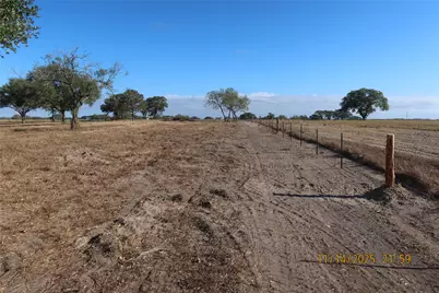 566 County Road 430, Hallettsville, TX 77964 - Photo 9