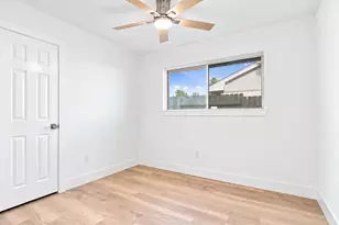 3914 Beran Dr, Houston, TX 77045 - Photo 21