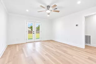 3914 Beran Dr, Houston, TX 77045 - Photo 11