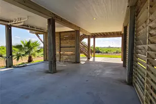 640 18th St, San Leon, TX 77539 - Photo 3