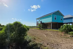 640 18th St, San Leon, TX 77539 - Photo 1