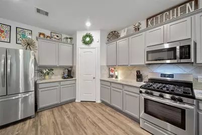 3558 Heather Chase Trail, Houston, TX 77365 - Photo 17