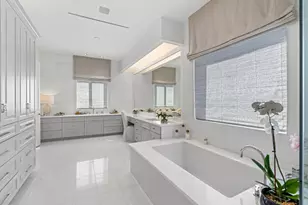 2810 Westgrove Ln, Houston, TX 77027 - Photo 19