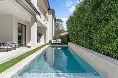 2810 Westgrove Lane, Houston, TX 77027 - Photo 3