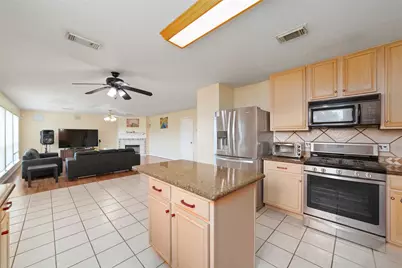 2235 Heatherwood Drive, Missouri City, TX 77489 - Photo 7