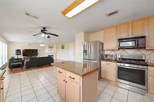 2235 Heatherwood Dr, Missouri City, TX 77489 - Photo 7