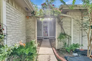 2554 Olympus Dr, Houston, TX 77084 - Photo 5