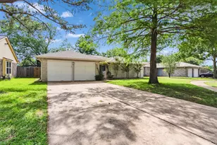 2554 Olympus Dr, Houston, TX 77084 - Photo 3