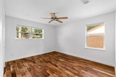 5515 Warm Springs Road, Houston, TX 77035 - Photo 7