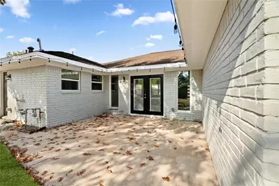 5515 Warm Springs Road, Houston, TX 77035 - Photo 17