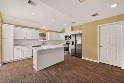 12818 Huntington Field Drive, Houston, TX 77099 - Photo 7