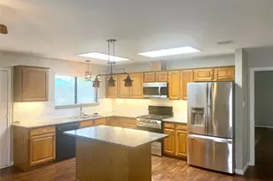 303 Desert Willow Ct, League City, TX 77573 - Photo 7
