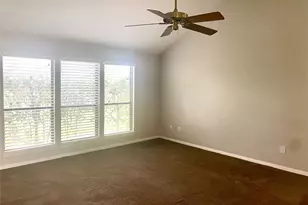 303 Desert Willow Ct, League City, TX 77573 - Photo 5