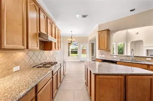 9227 Hummingbird Ln, Missouri City, TX 77459 - Photo 11