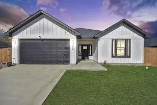 118 Nelson Rd, Anahuac, TX 77514 - Photo 1