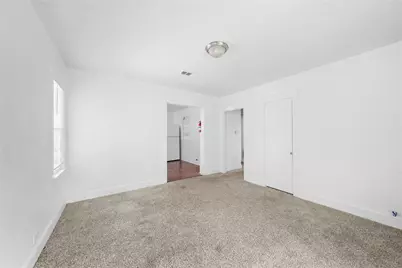 928 University Avenue, Huntsville, TX 77320 - Photo 3